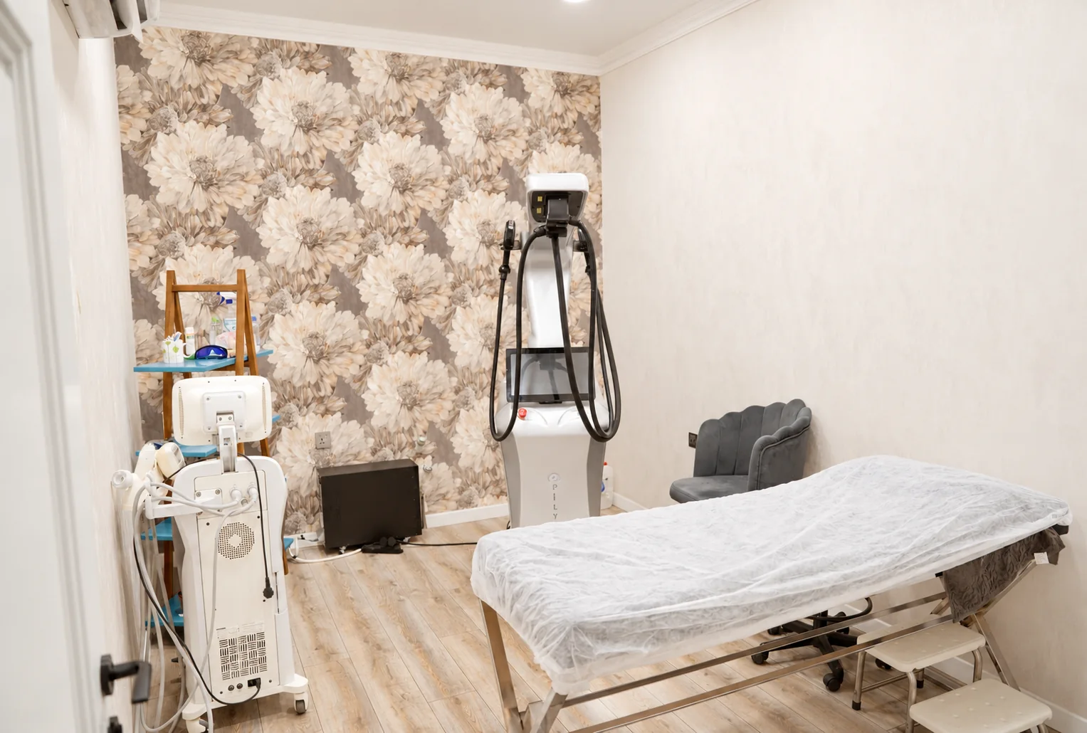 Laser room at Aqua Beauty Center
