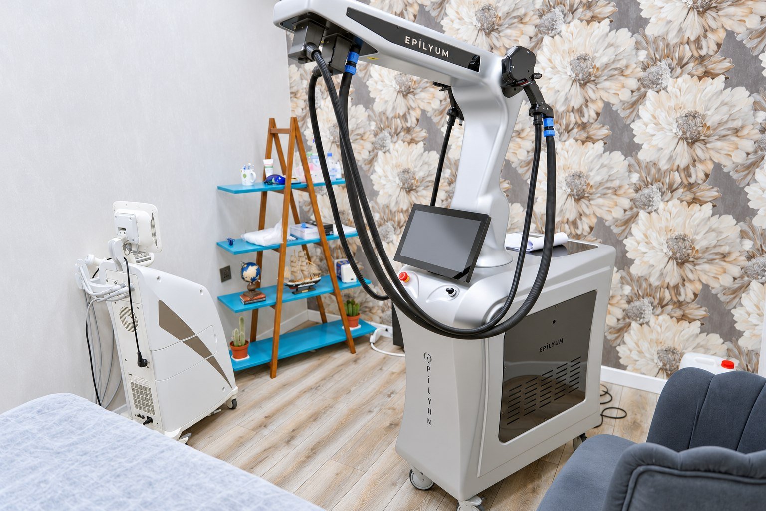 Epilyum laser equipment in the treatment room at Aqua Beauty Center